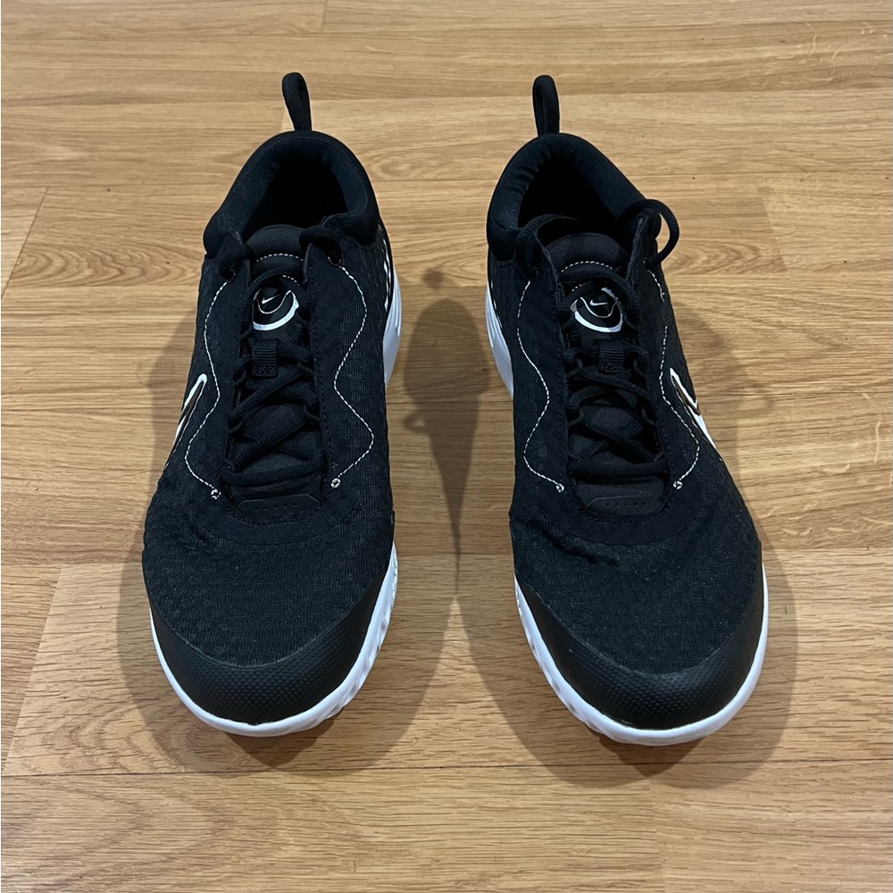 Nike Zoom Court Tennis Shoes - Picture 9 of 12
